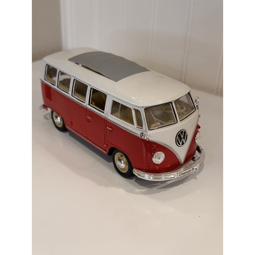 Vintage Welly 1962 Volkswagen VW Microbus T1 Bus Red White 1/24 Diecast No 2095